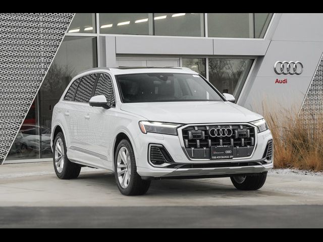 2025 Audi Q7 Premium