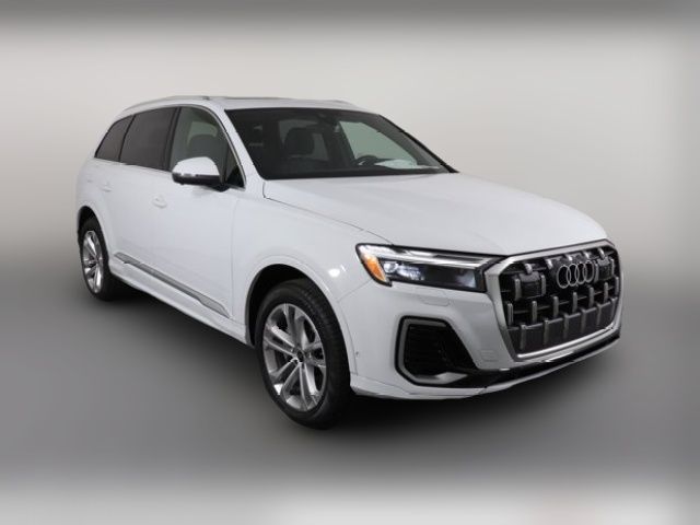 2025 Audi Q7 Premium