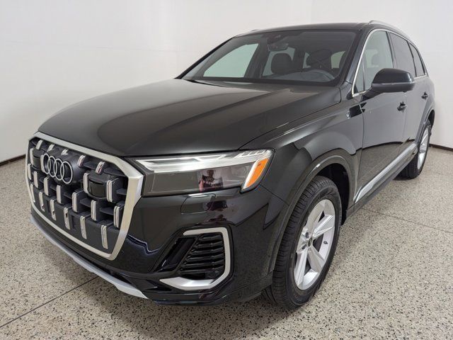 2025 Audi Q7 Premium