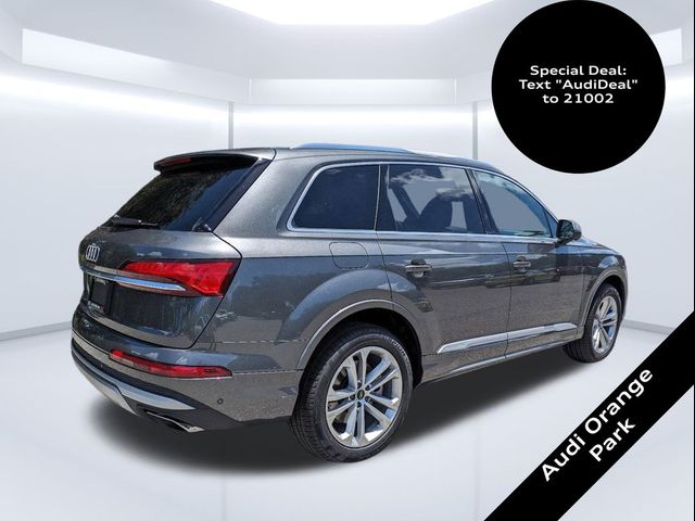 2025 Audi Q7 Premium