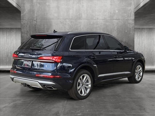 2025 Audi Q7 Premium