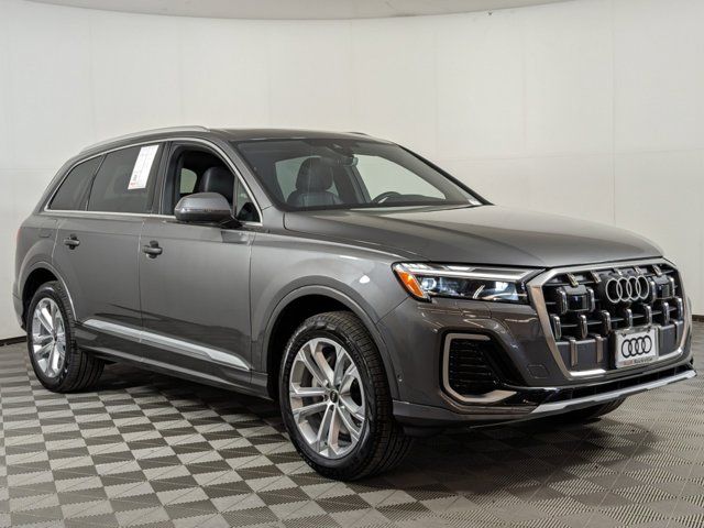 2025 Audi Q7 Premium