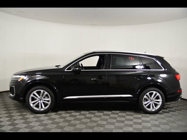 2025 Audi Q7 Premium