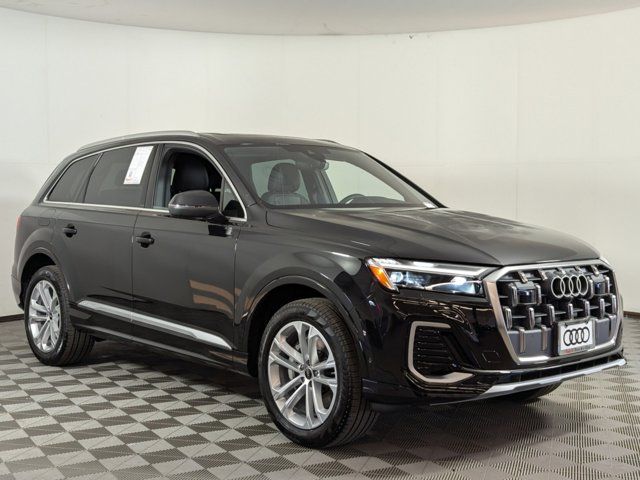 2025 Audi Q7 Premium