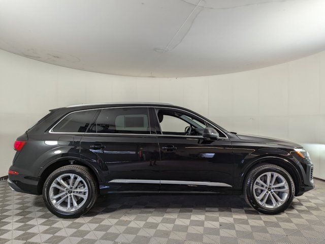 2025 Audi Q7 Premium