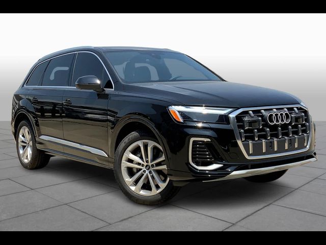 2025 Audi Q7 Premium