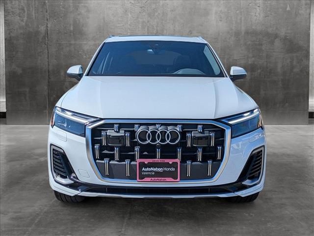 2025 Audi Q7 Premium