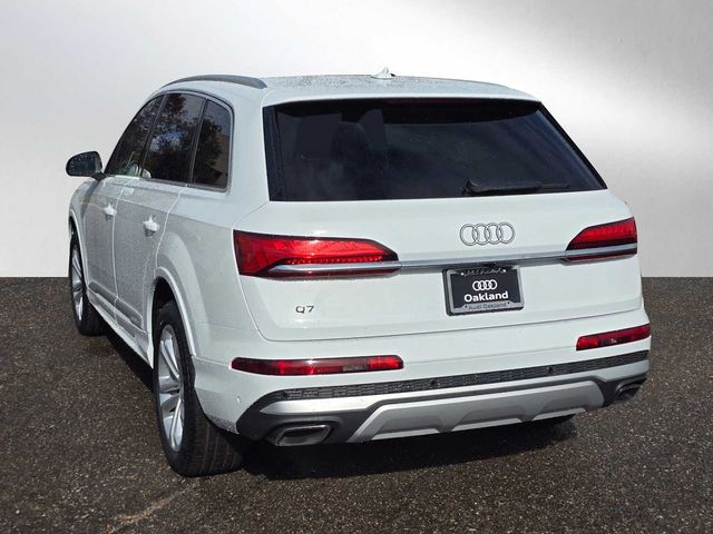 2025 Audi Q7 Premium