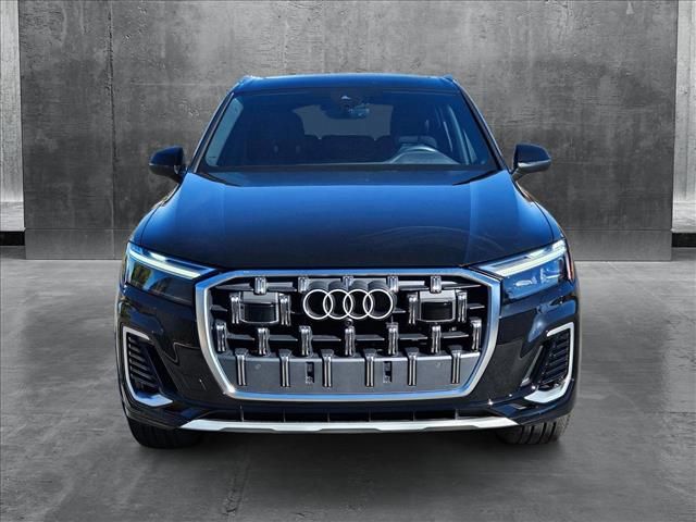 2025 Audi Q7 Premium