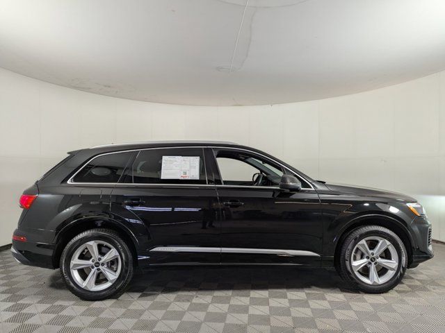 2025 Audi Q7 Premium