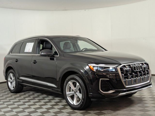 2025 Audi Q7 Premium