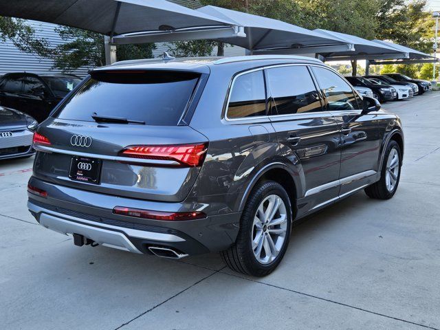 2025 Audi Q7 Premium