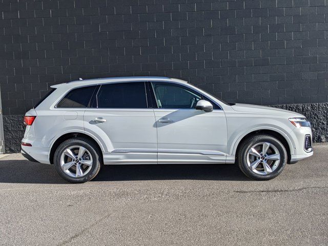 2025 Audi Q7 Premium