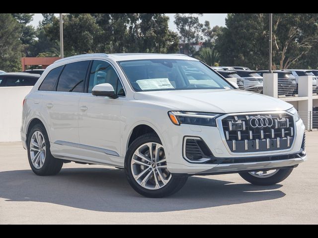 2025 Audi Q7 Premium