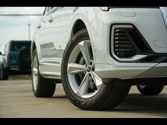 2025 Audi Q7 Premium