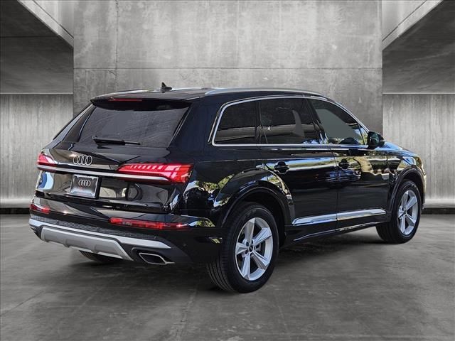 2025 Audi Q7 Premium