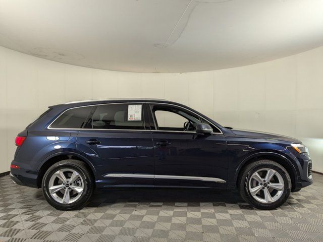 2025 Audi Q7 Premium