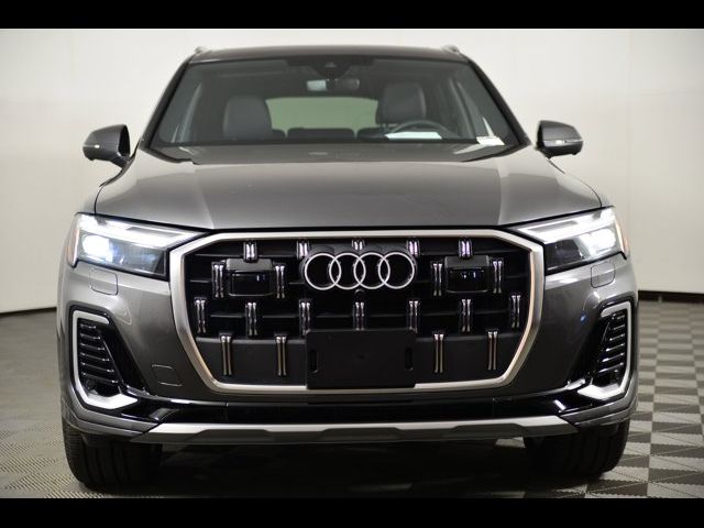 2025 Audi Q7 Premium