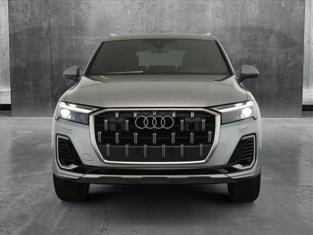 2025 Audi Q7 Premium