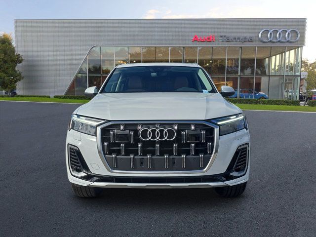 2025 Audi Q7 Premium