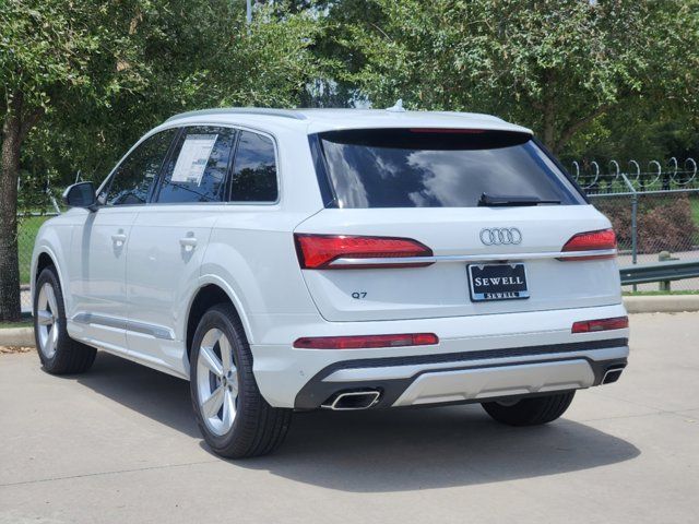 2025 Audi Q7 Premium