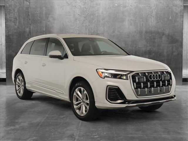 2025 Audi Q7 Premium