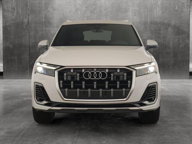 2025 Audi Q7 Premium