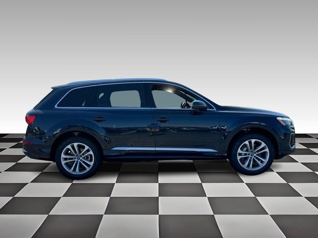 2025 Audi Q7 Premium