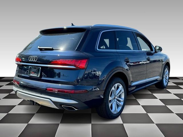 2025 Audi Q7 Premium