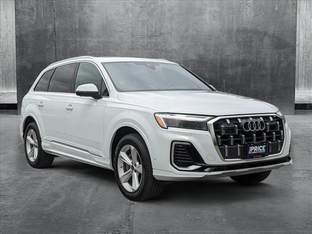 2025 Audi Q7 Premium