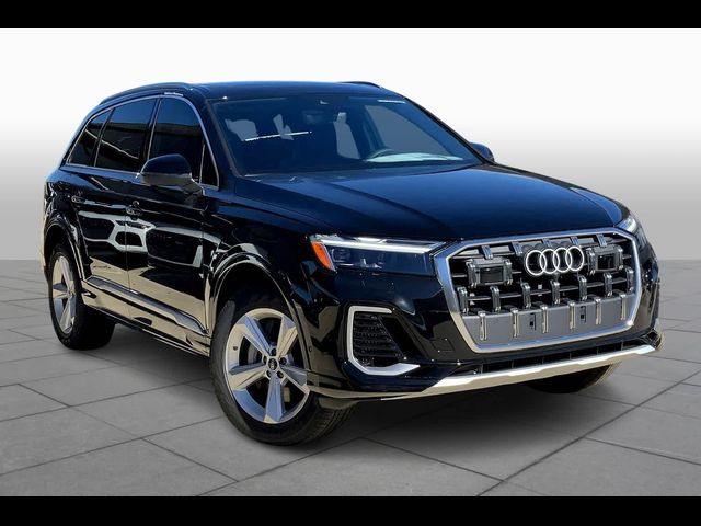 2025 Audi Q7 Premium