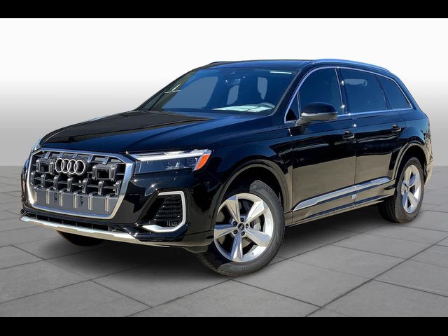 2025 Audi Q7 Premium