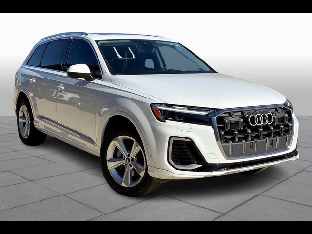 2025 Audi Q7 Premium