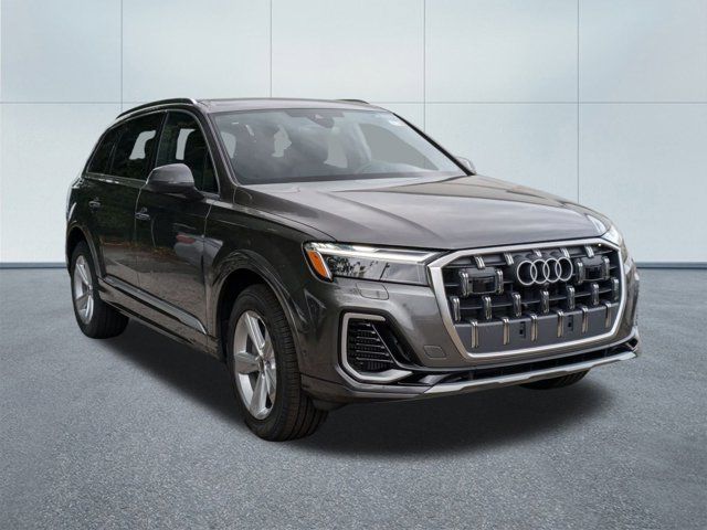 2025 Audi Q7 Premium