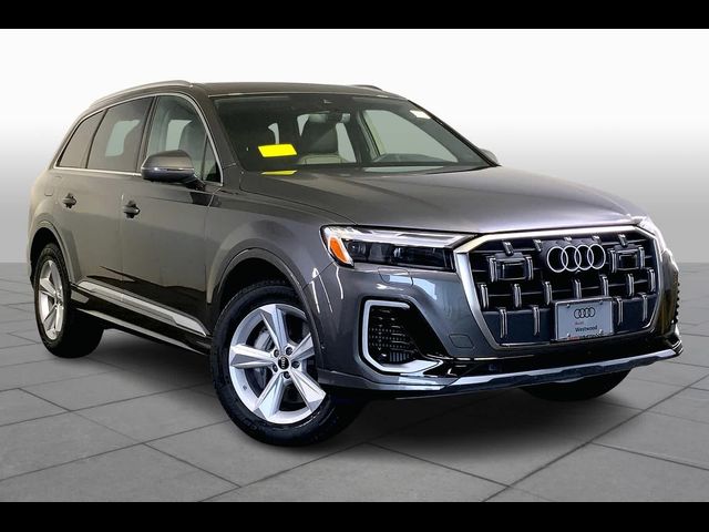 2025 Audi Q7 Premium