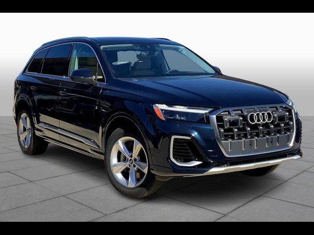 2025 Audi Q7 Premium