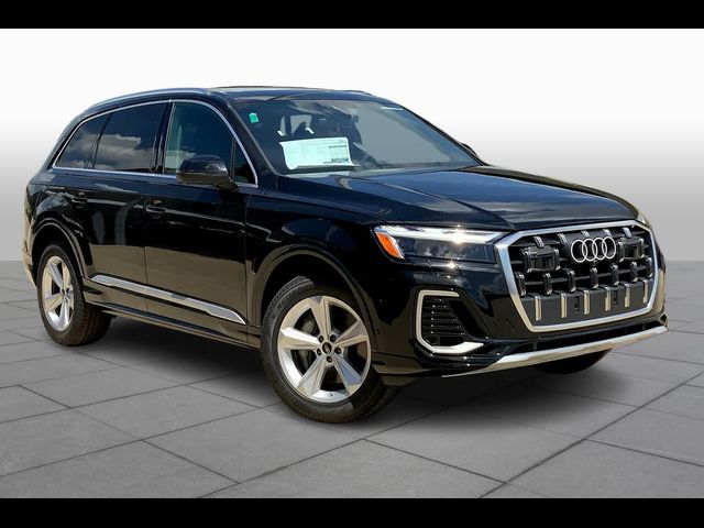 2025 Audi Q7 Premium