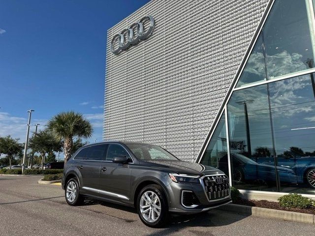 2025 Audi Q7 Premium