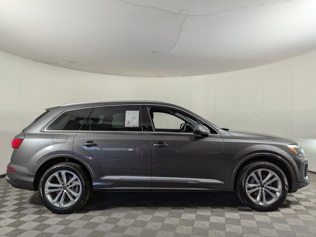 2025 Audi Q7 Premium