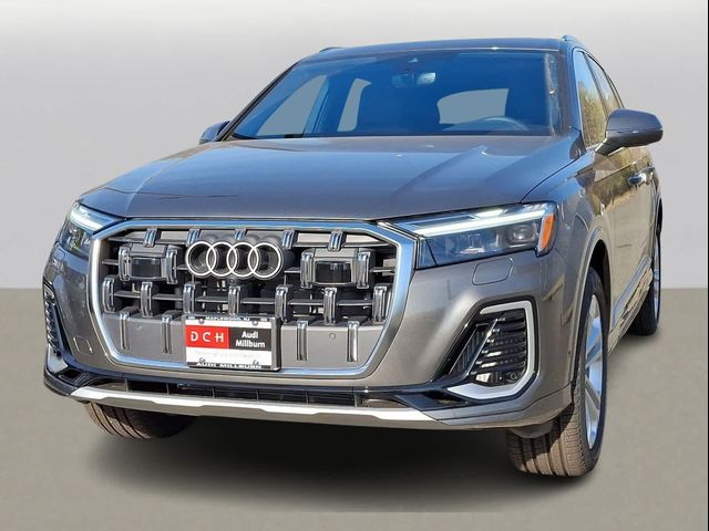 2025 Audi Q7 Premium