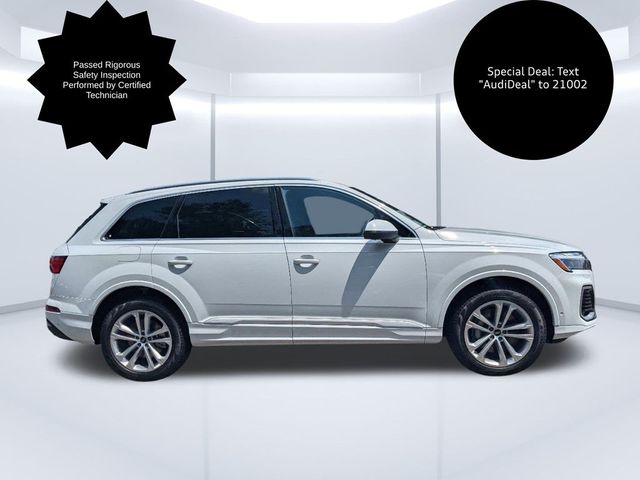 2025 Audi Q7 Premium