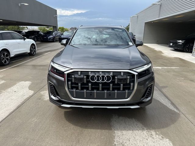 2025 Audi Q7 Premium