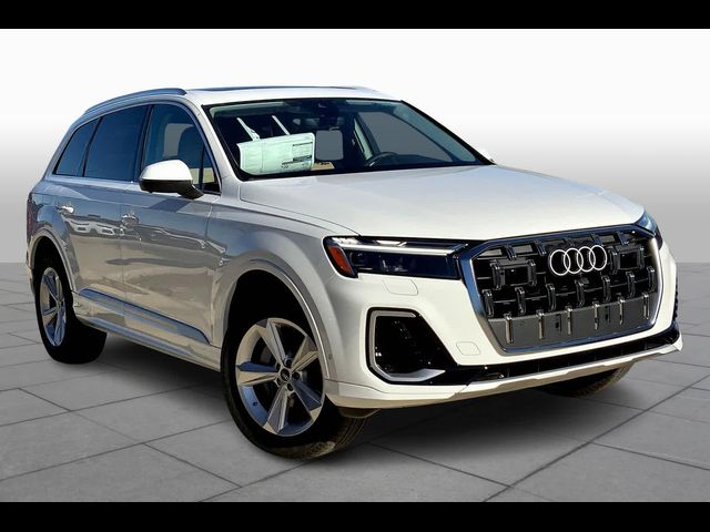 2025 Audi Q7 Premium