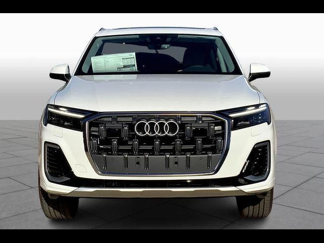 2025 Audi Q7 Premium