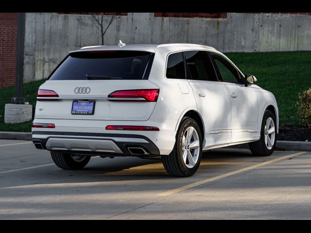 2025 Audi Q7 Premium