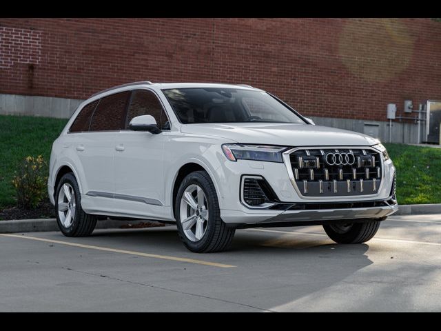 2025 Audi Q7 Premium