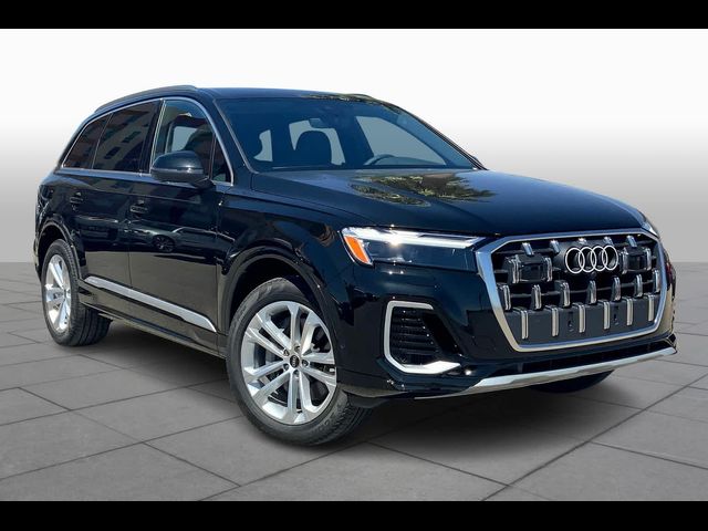 2025 Audi Q7 Premium