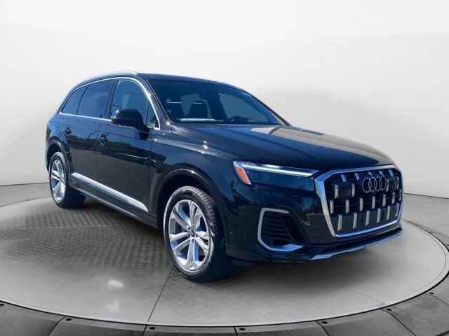 2025 Audi Q7 Premium