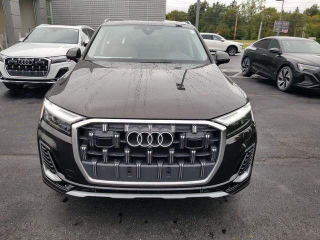 2025 Audi Q7 Premium