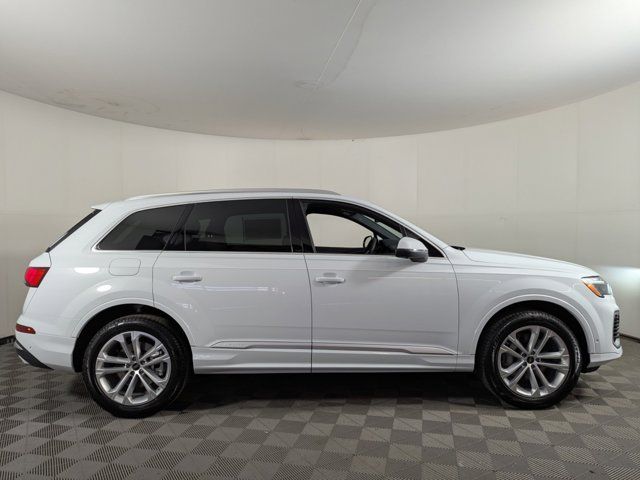 2025 Audi Q7 Premium